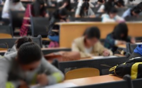 大學(xué)生計(jì)算機(jī)專(zhuān)業(yè)頂崗實(shí)習(xí)報(bào)告