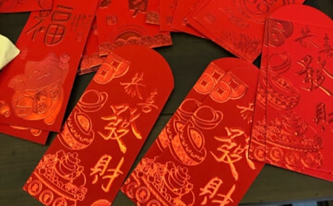 關于描寫過年發紅包的經典句子