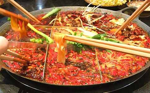 吃火鍋?zhàn)魑?匯編15篇)