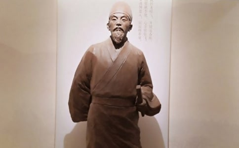 張若虛《春江花月夜》